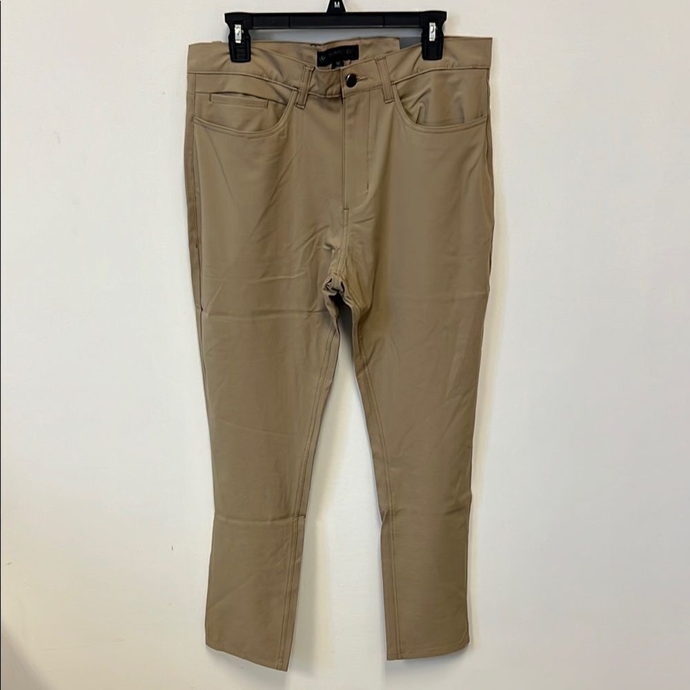 Burnside Men's Wrinkle-resistant Khaki Pants size 33